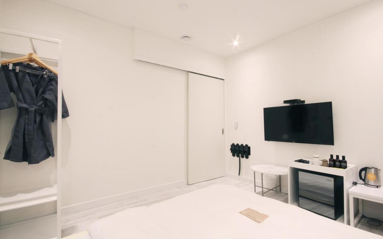 Hotel Yam Yeosu Hakdong Extérieur photo