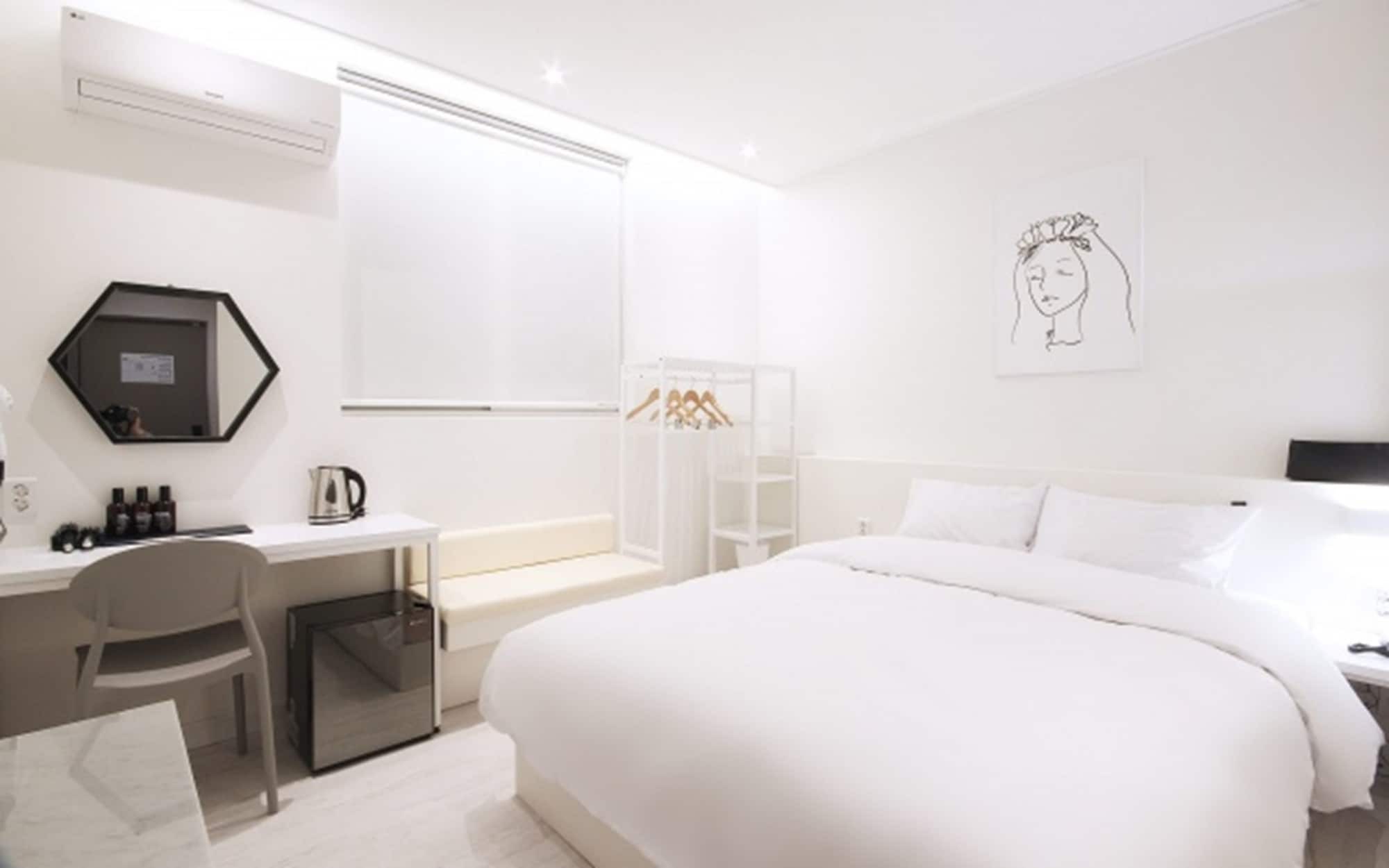 Hotel Yam Yeosu Hakdong Extérieur photo